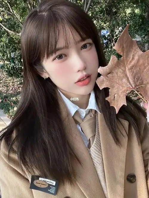 15原生黑发 漂过的头发出来的颜色都很洋气雾霾棕真的是今年冬天推