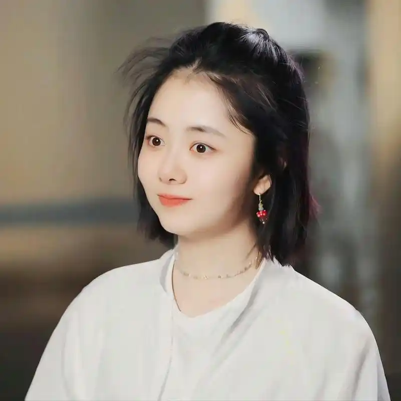 谭松韵向往的生活采访视频,素颜的谭松韵生图状态好好 ,女高中生即视