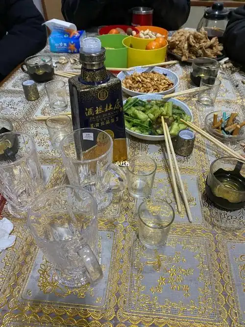 跟老家人喝酒,真是喝酒喝不过,玩也玩不过,怪不得别人都说南阳人能喝