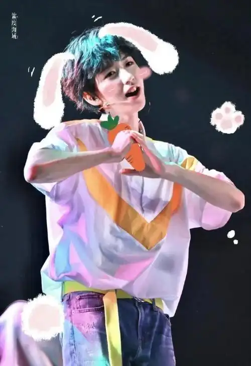 霖霖兔绝美壁纸来啦收好啦贺峻霖