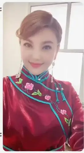 微博正文 5-27 17:28 来自 vivo 全新水滴屏手机 关注 乌兰图雅草原