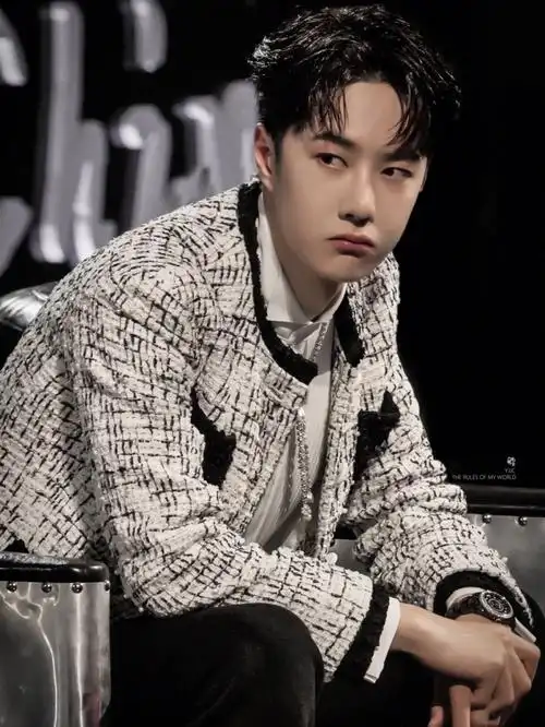 王一博街舞总决赛图豹子嘟嘴反差萌