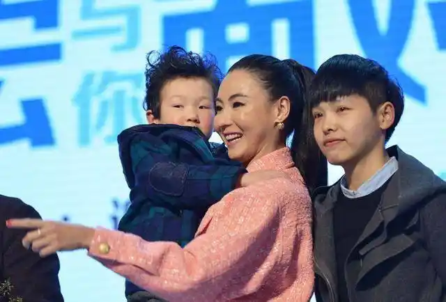 像普通父母一样,小林青霞非常喜欢上传孩子的照片.