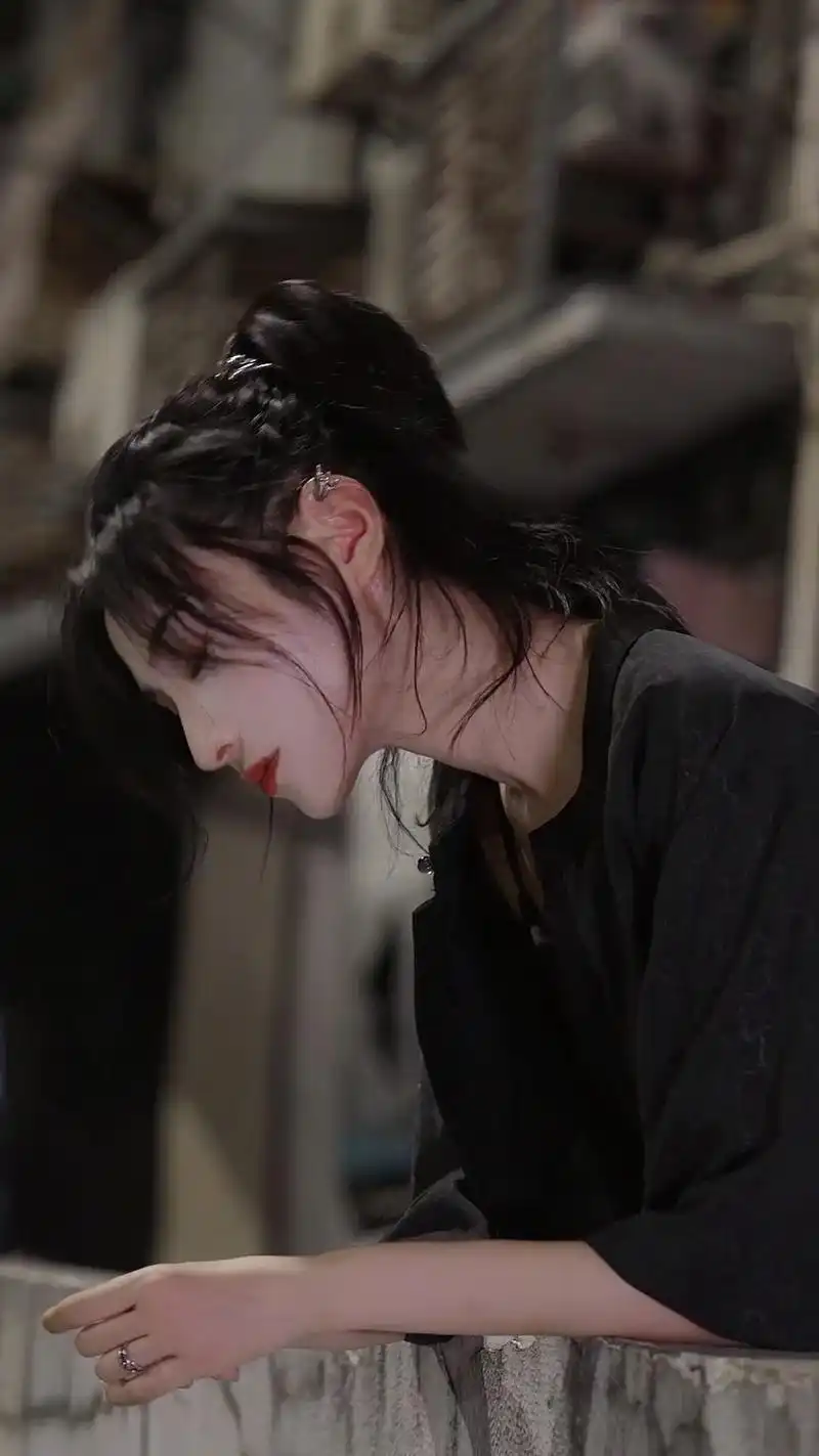 今日份的侄女就到此为止吧.#侧颜 #清冷气质 #斩女穿搭 # - 抖音