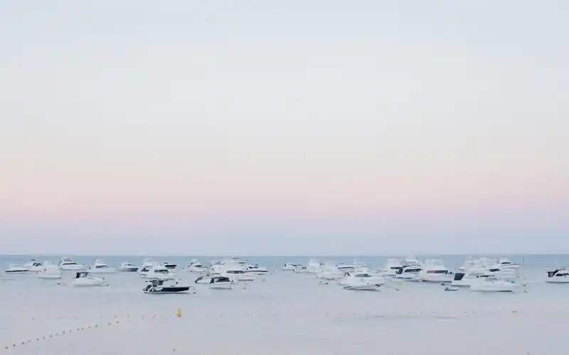 1/3下一页尾页时间:2021-02-23浏览:(290)标签:格式:jpg热门壁纸标签