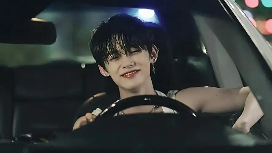 崔然竣 无袖yyds! by张甜菜