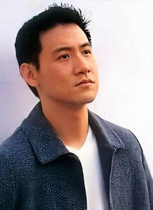 歌迷,那么你一定不会忘记香港四大天王——张学友,刘德华,黎明,郭富城