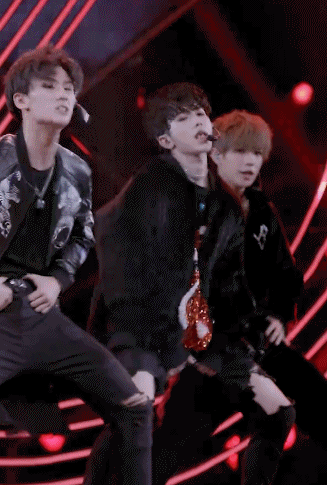 "最佳伯乐"尚雯婕 当年挖掘华晨宇如今力挺小鲜肉