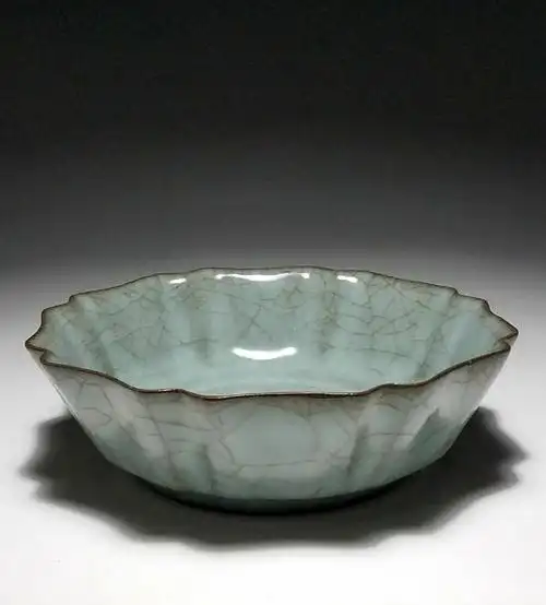 南宋官窑花口洗