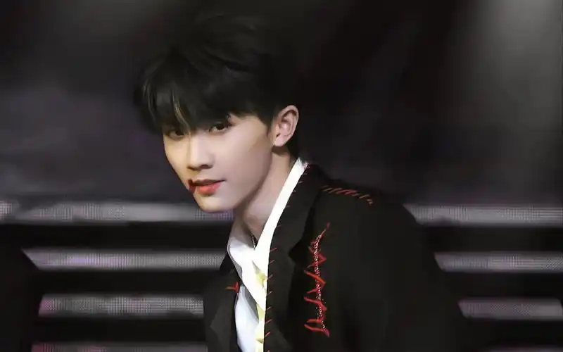 【马嘉祺】520来感受马嘉祺为你翻白眼吧