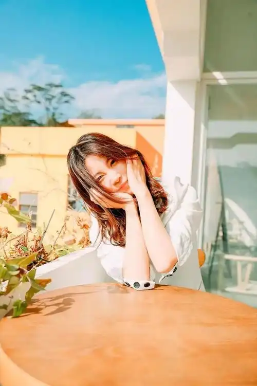 拍照姿势拒绝剪刀手10个女生好看的拍照姿势自然又漂亮