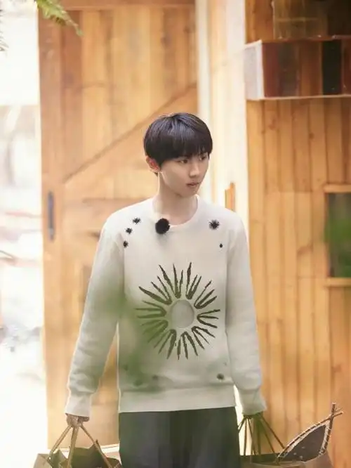 马嘉祺的完美男友模式引发网络狂潮!