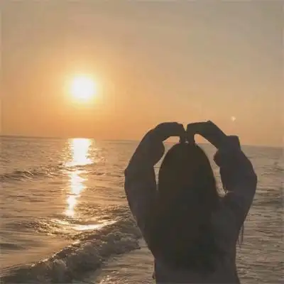 女生唯美夕阳西下背影头像图片