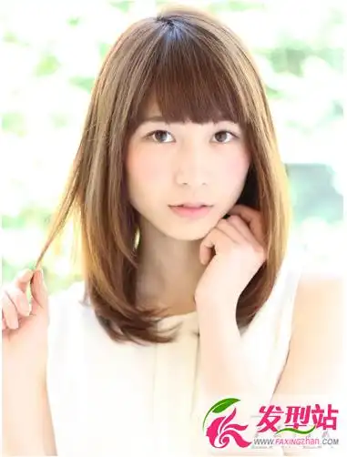 长脸型女生适合发型 长脸齐刘海发型图片