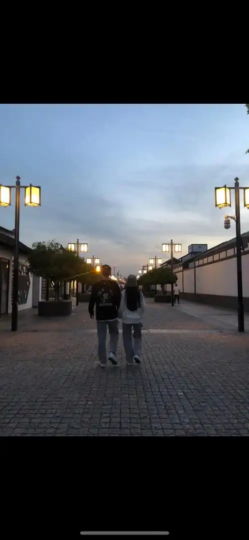 今天你压腿了吗