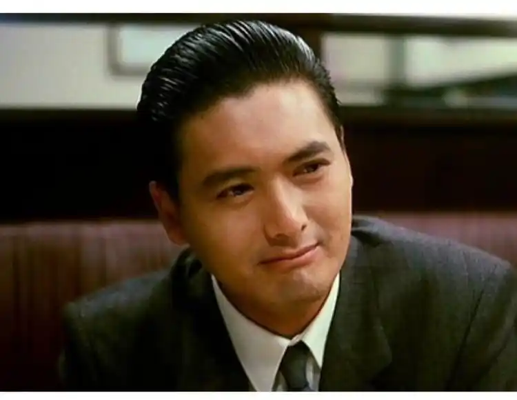 周润发要捐掉50多亿身家,他的回应登韩媒热榜,主持人听了都落泪