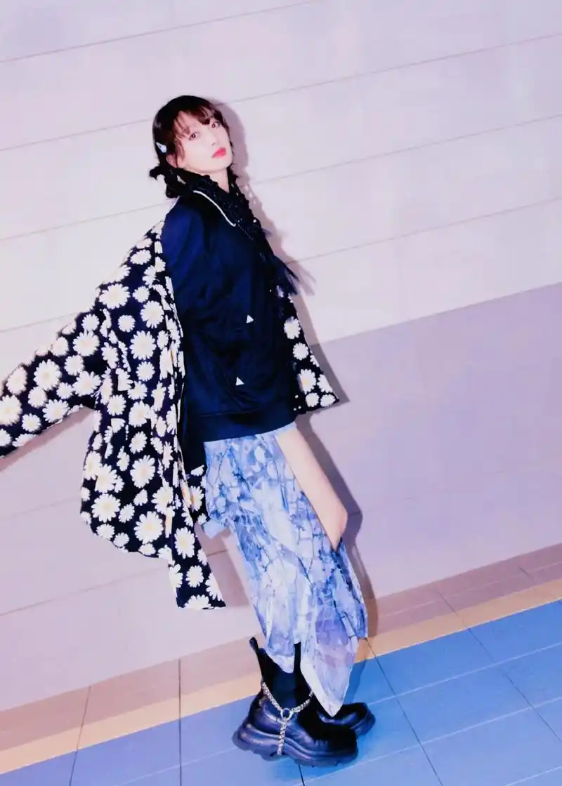 宋茜舞台来袭#宋茜#大长腿 #完美身材 #元气少女 #清纯甜 - 抖音