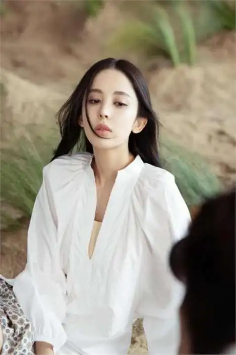 可怜的古力娜扎,就这样被"一渣再渣",不知道什么时候能遇真爱