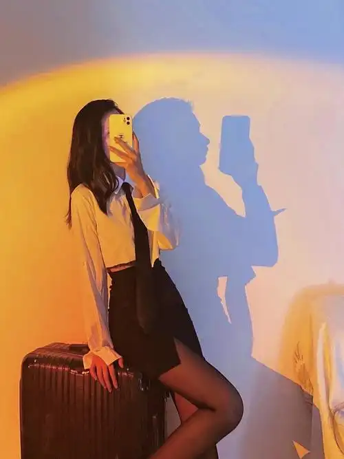 妖娆美女性感黑丝美腿诱惑写真