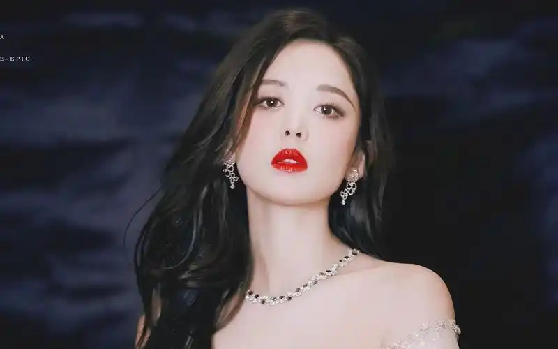 活动  【古力娜扎】娜扎美貌盛宴 看到就是赚到