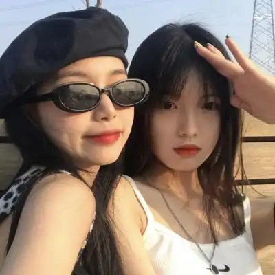 高清闺蜜头像可爱真人霸气高冷两张图