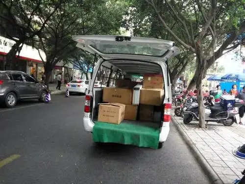 原创面包车既不能拉人又不能拉货到底可以拉什么