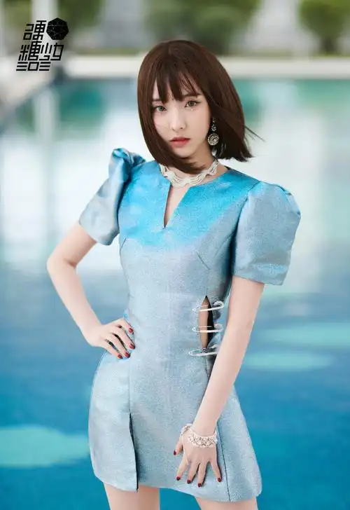 硬糖少女人鱼姬色短裙写真图片,硬糖少女303图片-第4图