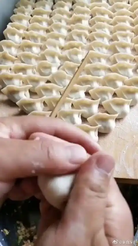 手把手教你包饺子做法