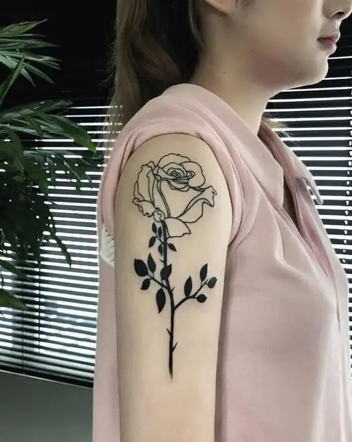 花纹身图片_手臂纹身图案