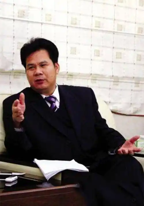 四大探长中,吕乐的权力是最为巨大的,他是四大探长之首,地位超然.