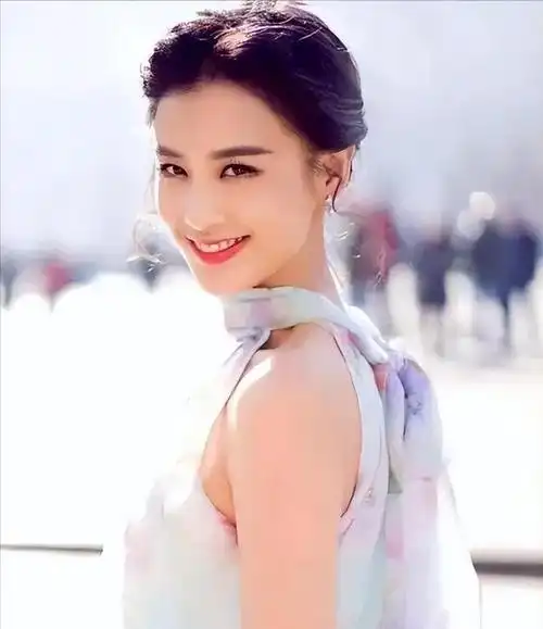 黄圣依:隐婚八年被当"小三",如今婆婆宠,老公爱,生活红火|杨子|周星驰