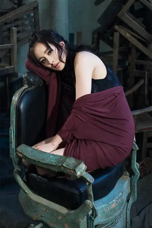 杨幂早年写真曝光竟有如此性感的时刻