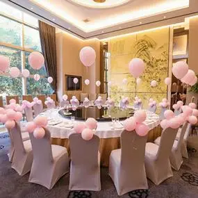 酒店餐厅包间饭店周岁生日气球装饰背景墙18岁成人礼男女场景布置31人