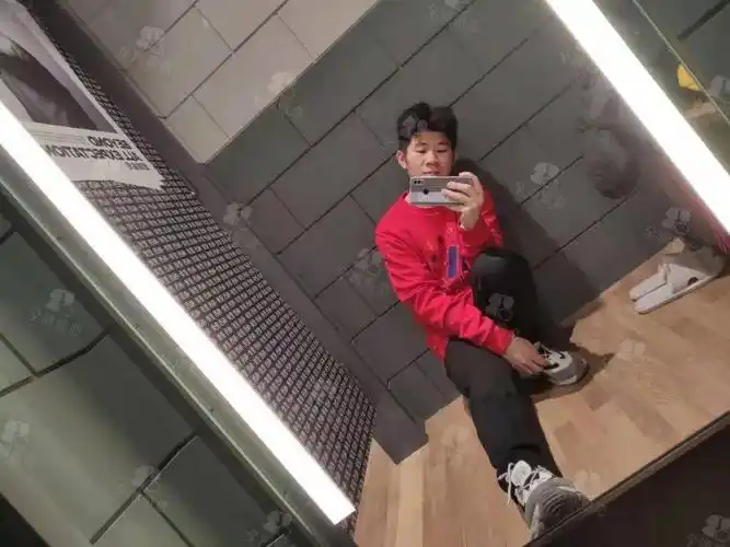 汕头男曾先生26岁身高166服装导购择偶条件孝顺父母互相信任理解包容