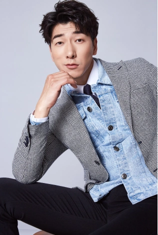 张亮携手康博为年轻男士发声开启时尚轻生活