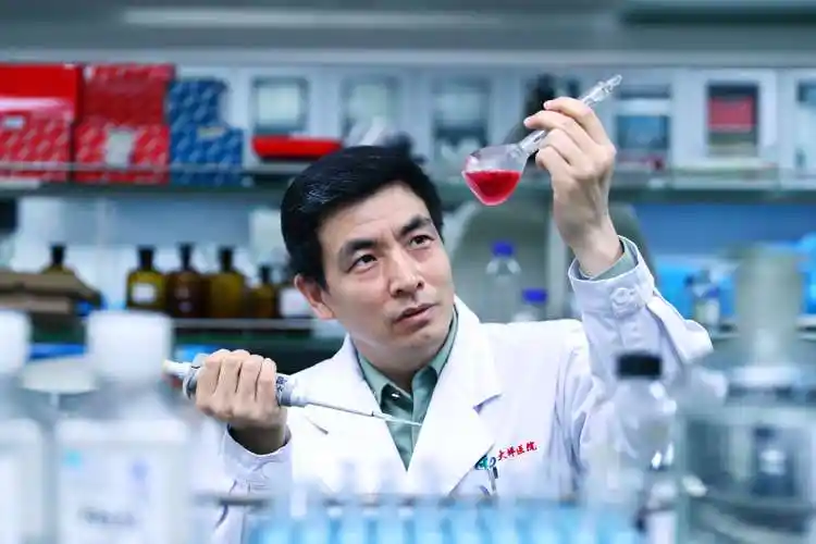 华人科学家首获美国心脏学院杰出科学家奖-科技新闻-中国科技网首页