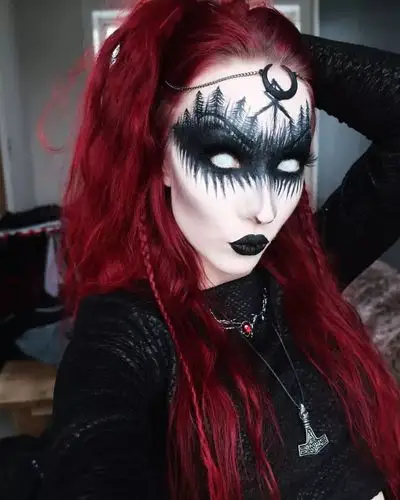 赏析noctemy的黑暗系妆容