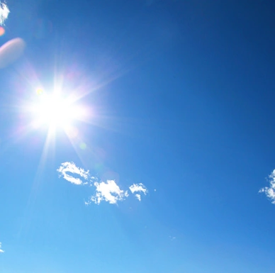 ps怎么制作下面这种八瓣的太阳光芒啊?求大神教学啊.谢谢了