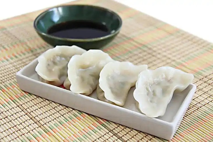 盘子里的饺子图片_盘子里的饺子图片素材