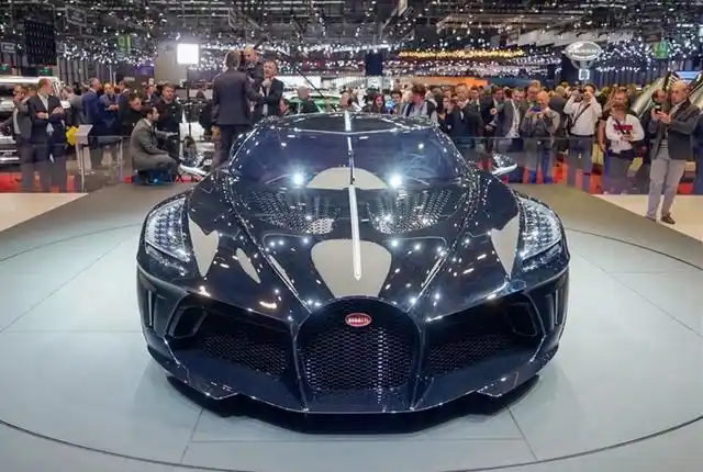 2亿,配8.0升发动机,爆发1500马力