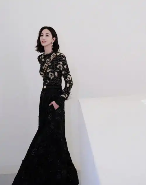 张钧甯2002年因为出演《流星花园2》正式出道,这些年在娱乐圈的代表