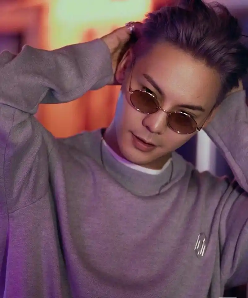 陈伟霆 头像壁纸 这个笑容96喜欢