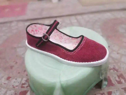 春秋手工绣花布鞋民族风一字扣带女式单鞋浅口白布鞋