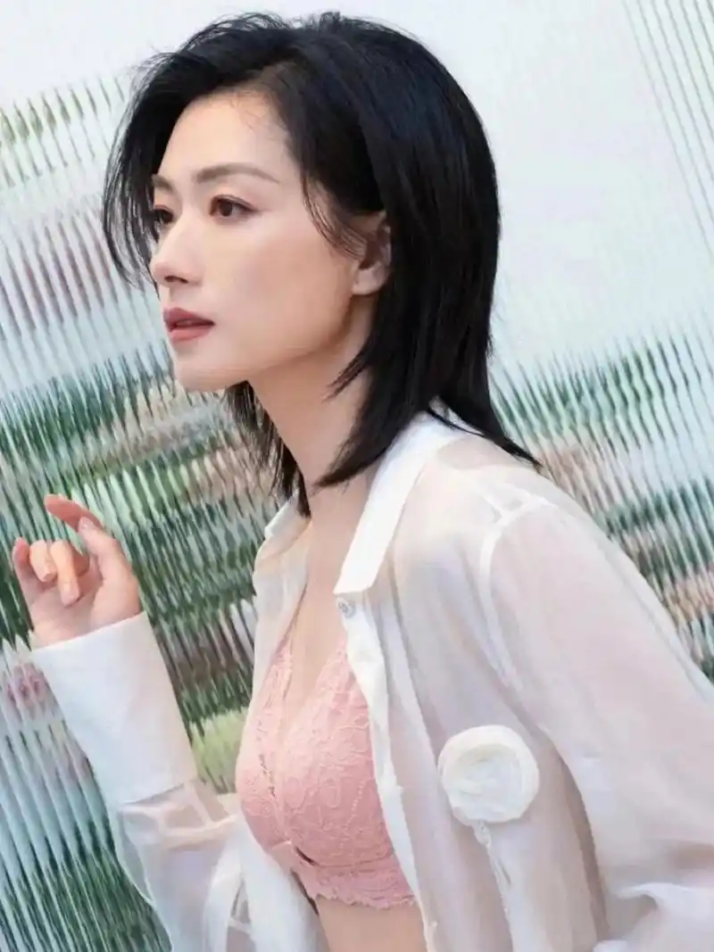 万茜～风情万种的混合写真集06|||内衣代言写真,时尚写真,休闲写真!