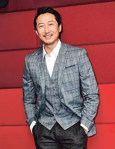 洪天明服务无线20年 感叹没有机会上一线