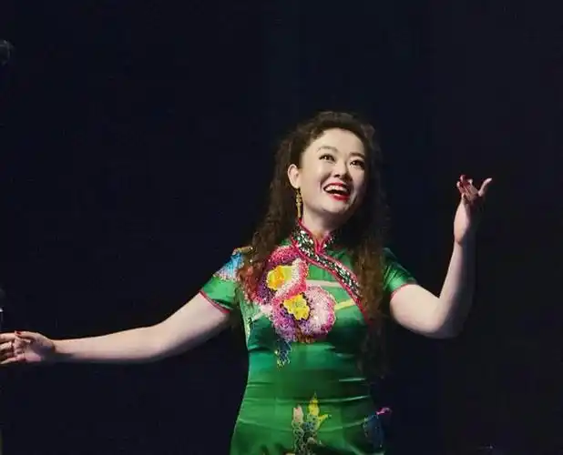 军旅女神的音乐狂潮