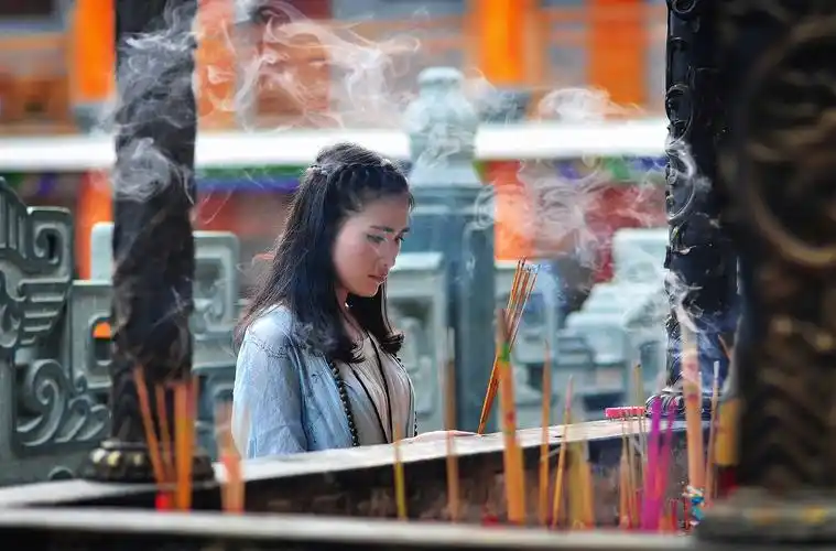 【和尚】祝福平安 2017佛音春晚 -- 任妙音