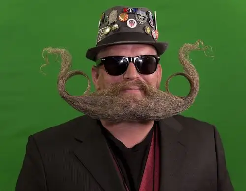 他们乐于将自己的胡子做成不同的造型.(文章来源:环球网)