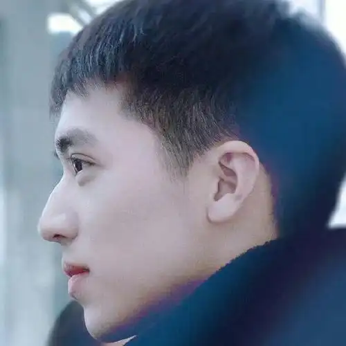 许魏洲侧颜无敌