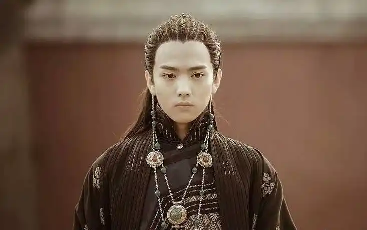 延禧攻略:昭华狠虐尔晴的儿子,不愧是魏璎珞的女儿!